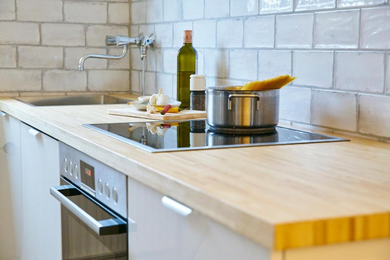 מאיין Apartment In Musikalischem Haus מראה חיצוני תמונה
